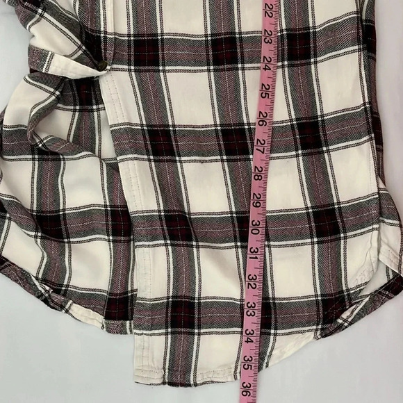 Maurices plaid button down duster shirt size small. - Picture 10 of 10